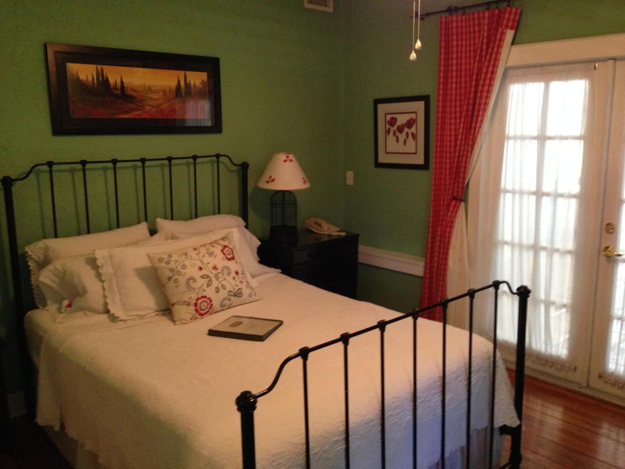 Mango Inn Bed And Breakfast Лейк-Уорт Номер фото